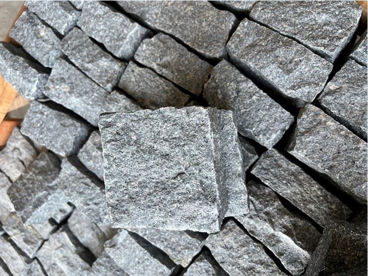 porphyry cobblestone