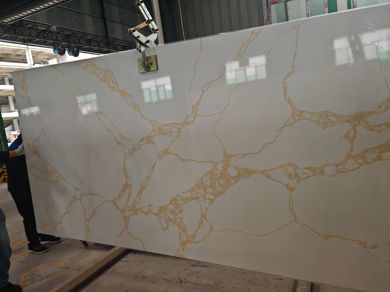 gold calacatta